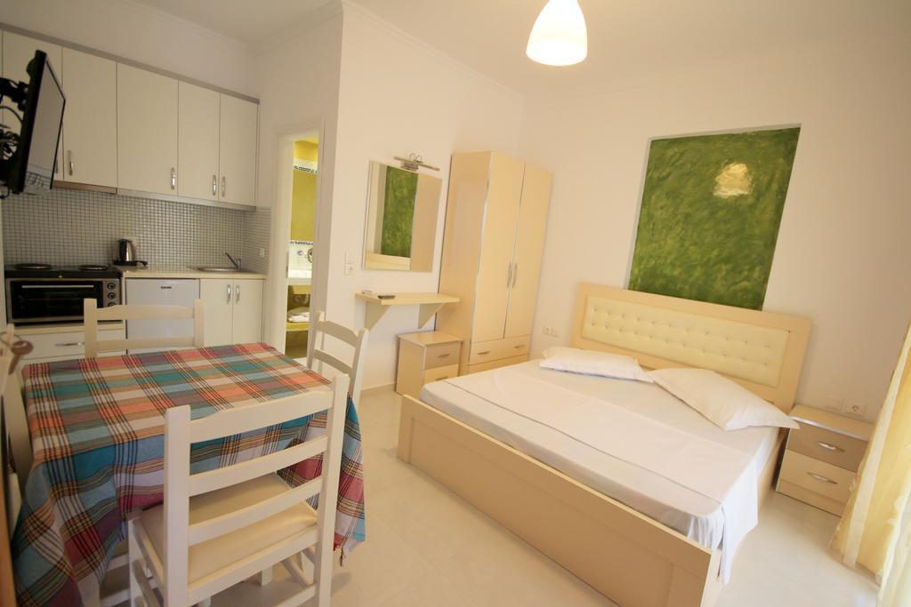 Mihal Suites Sarande Exterior photo